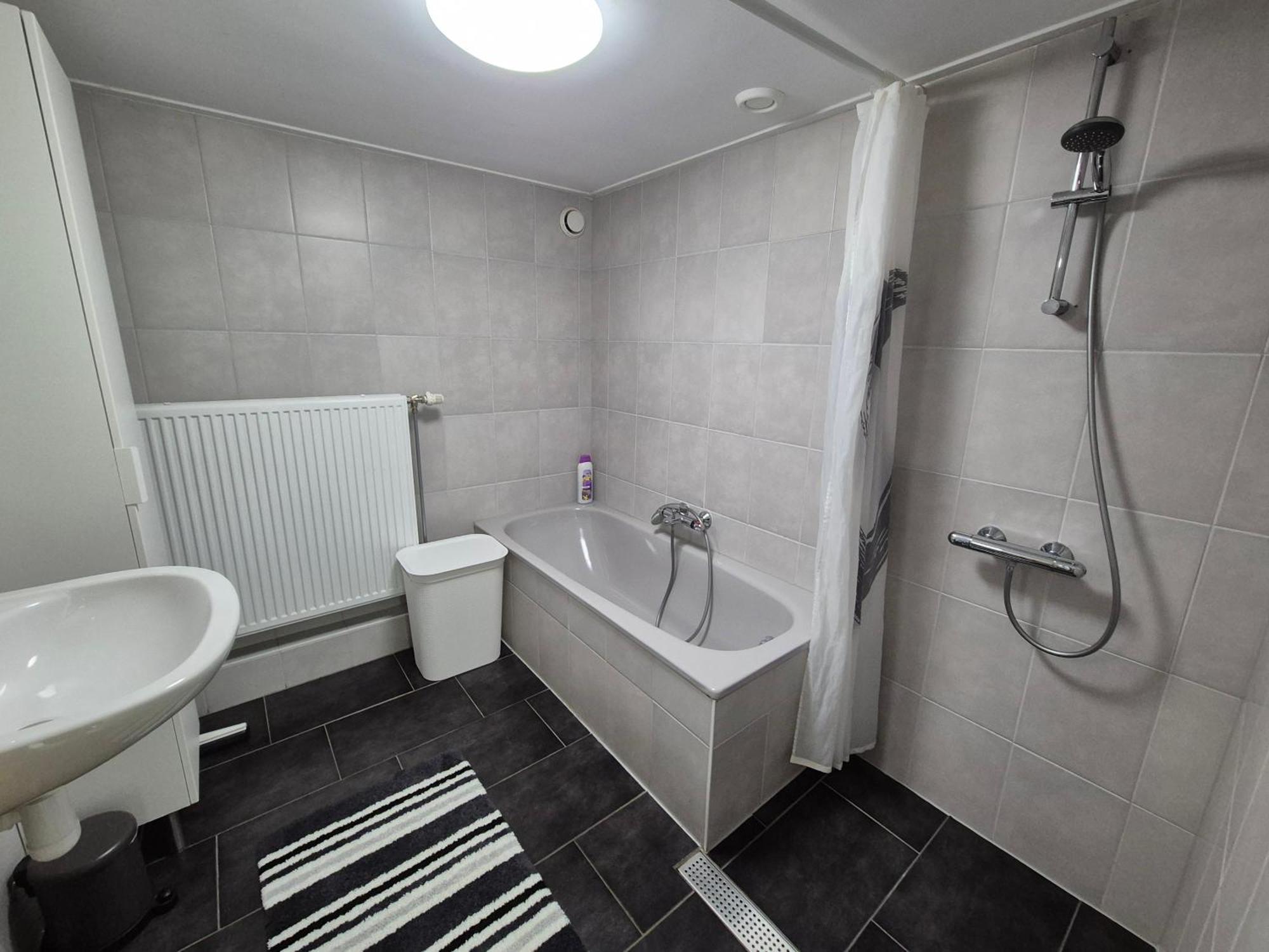 Вілла Vrijstaande Ruime Familiewoning Landelijk Gelegen Lewedorp Екстер'єр фото